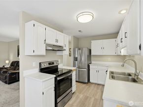 4122 212th Street SW A201, Mountlake Terrace WA 98043