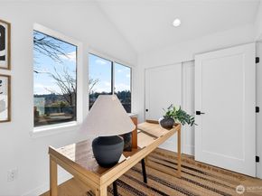 5516 25th Avenue NE, Seattle WA 98105