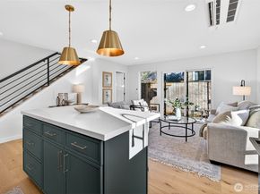 5516 25th Avenue NE, Seattle WA 98105