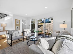 5516 25th Avenue NE, Seattle WA 98105