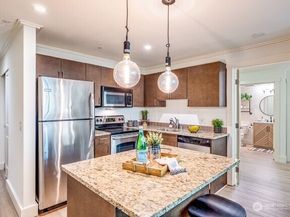 626 4th Avenue W 104, Seattle WA 98119