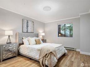 10401 NE 32nd Place A101, Bellevue WA 98004