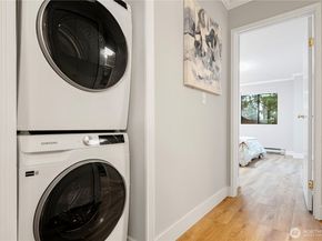 10401 NE 32nd Place A101, Bellevue WA 98004