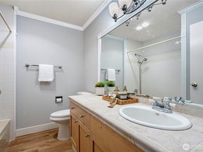 10401 NE 32nd Place A101, Bellevue WA 98004