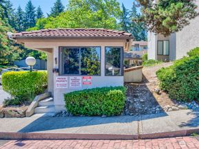 10401 NE 32nd Place A101, Bellevue WA 98004