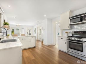 2423 3rd Avenue W, Seattle WA 98119