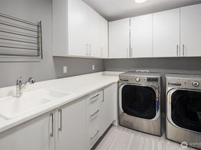 3344 E Republican Street, Seattle WA 98112