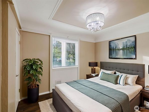 1104 E 31st Street, Bremerton WA 98310