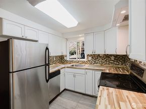 1104 E 31st Street, Bremerton WA 98310