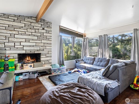 216 S 173rd Place, Burien WA 98148