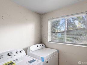 216 S 173rd Place, Burien WA 98148