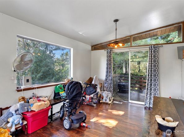 216 S 173rd Place, Burien WA 98148