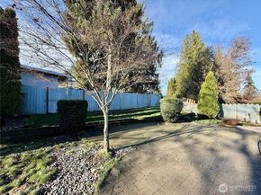 6208 Sycamore Place, Everett WA 98203