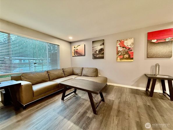 6208 Sycamore Place, Everett WA 98203