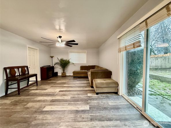 6208 Sycamore Place, Everett WA 98203