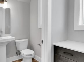 1113 N 39th Court, Renton WA 98056