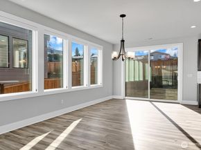 1113 N 39th Court, Renton WA 98056