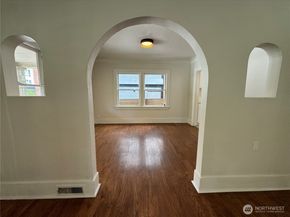 811 NE 66th Street, Seattle WA 98115