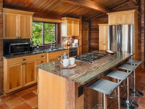 8121 SW 222nd Place, Vashon WA 98070