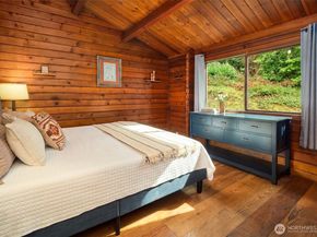 8121 SW 222nd Place, Vashon WA 98070