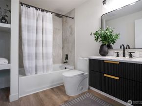 7934 20th Avenue SW, Seattle WA 98106