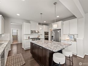 19420 109th Court NE, Bothell WA 98011