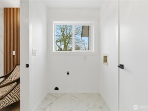 8828 NE 152nd Street, Kenmore WA 98028