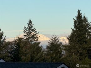 4711 Castle Lane, Everett WA 98203