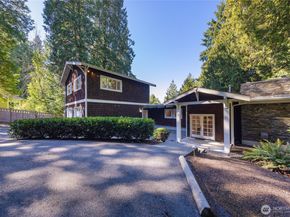2635 109th Place NE, Bellevue WA 98004