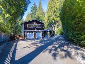 2635 109th Place NE, Bellevue WA 98004