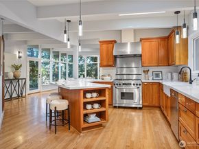 2635 109th Place NE, Bellevue WA 98004