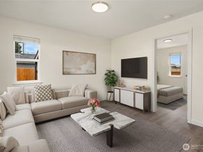 420 107th Place SW 1, Everett WA 98204