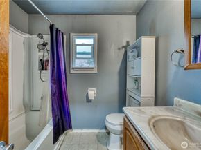 114 Kendall Street, Port Orchard WA 98366