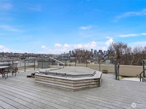 1504 Aurora Ave N 504, Seattle WA 98109