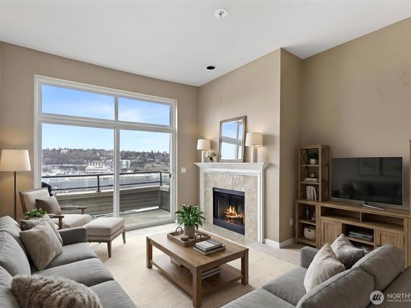 1504 Aurora Ave N 504, Seattle WA 98109
