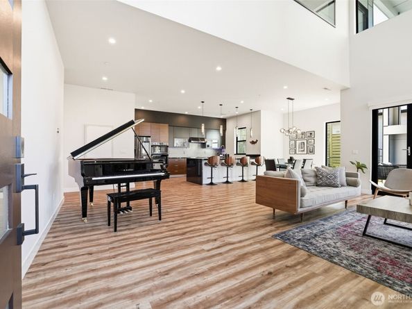 18111 84th Avenue W, Edmonds WA 98026