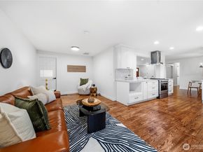 11903 NE 142nd Place, Kirkland WA 98034