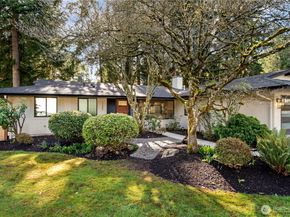11903 NE 142nd Place, Kirkland WA 98034