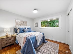 11903 NE 142nd Place, Kirkland WA 98034