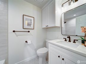 11903 NE 142nd Place, Kirkland WA 98034