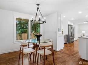 11903 NE 142nd Place, Kirkland WA 98034
