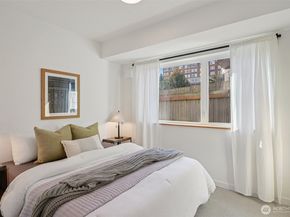 515 Howe A, Seattle WA 98109