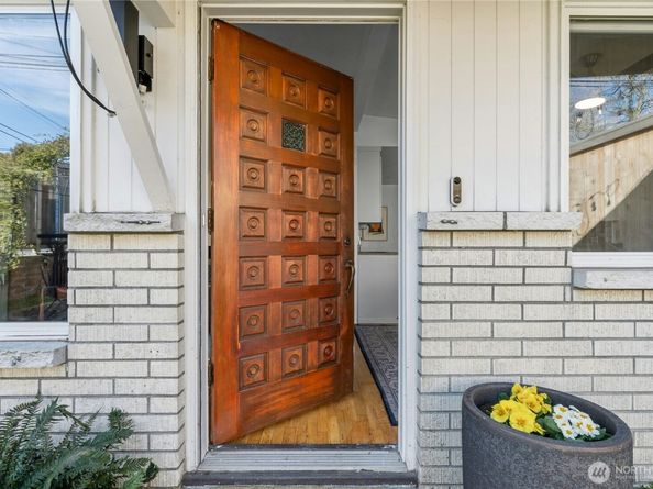 219 SW 108th Street, Seattle WA 98146