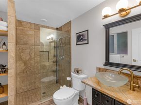 15528 186th Avenue NE, Woodinville WA 98072