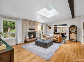 15528 186th Avenue NE, Woodinville WA 98072