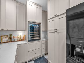 15528 186th Avenue NE, Woodinville WA 98072