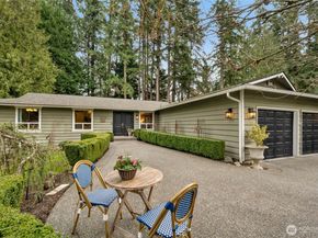 15528 186th Avenue NE, Woodinville WA 98072