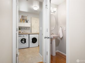 10790 221st Lane NE 28, Redmond WA 98053