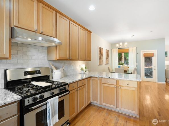 10790 221st Lane NE 28, Redmond WA 98053