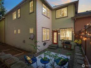 10790 221st Lane NE 28, Redmond WA 98053